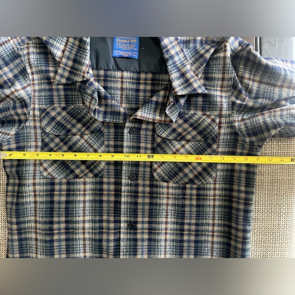 Pendleton Plaid Button-Up Shirt,
100% Pure Virgin Wool - Picture 3 of 6